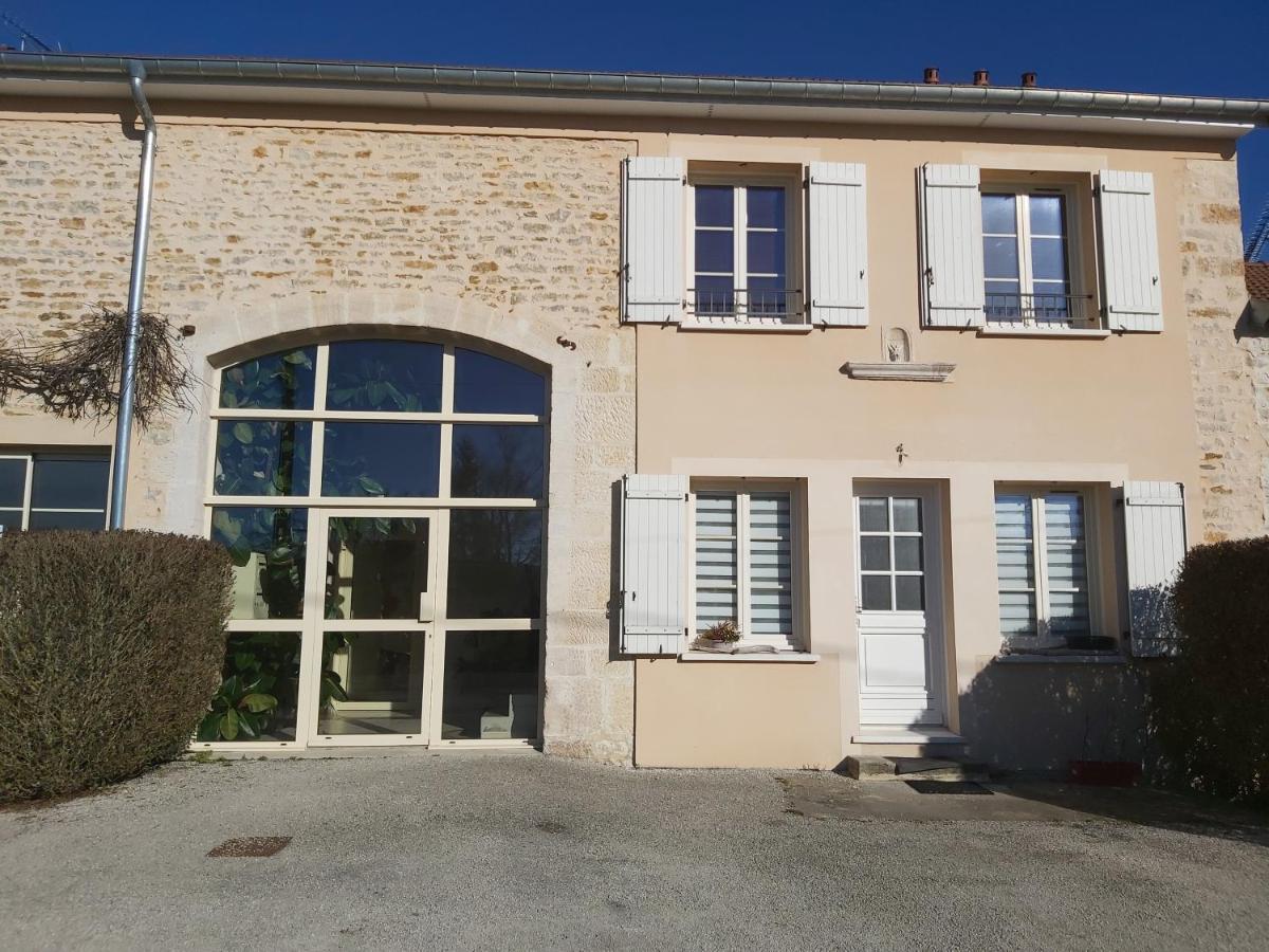 Studio Sylvain Neuilly-l'Eveque Exterior foto